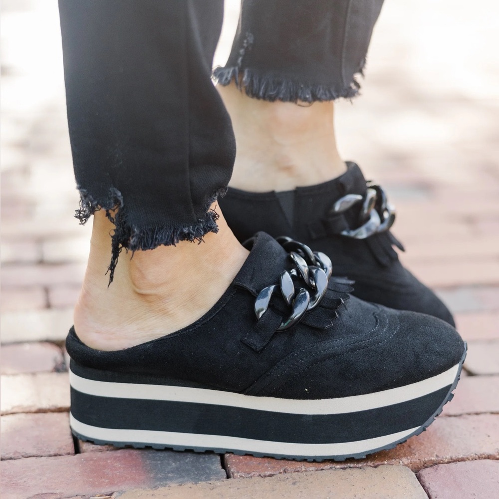 Pierre Dumas Black Platform Mules with Chain Accent NWOT